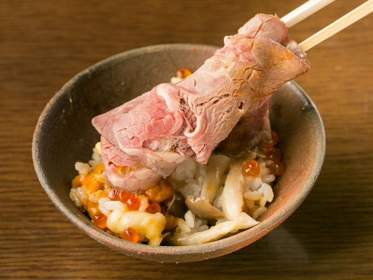 土鍋ご飯は目の前で混ぜる