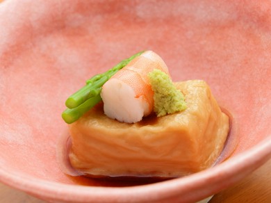 胡麻豆腐を焼くことで溶け出す美味しさも堪能『焼き胡麻豆腐』