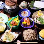 飲み放題付きの宴会コースを用意。四季の食材を取り入れた料理の数々が華やかな宴の席を彩ります。歓送迎会や新忘年会などにぜひ。