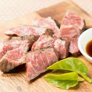 ランプ肉を使用・柔らかい赤身肉で味に深みがある部位