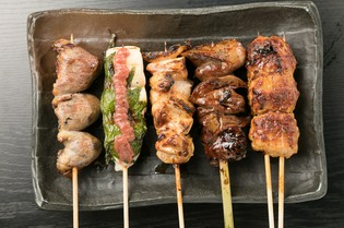 土佐備長炭でじっくり焼き上げる『串焼き』