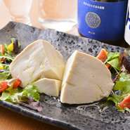 ～老舗・小林屋豆腐店より～六角橋の裏路地にある老舗豆腐店の濃厚よせ豆腐使用