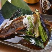 本日のお魚、価格はスタッフまで