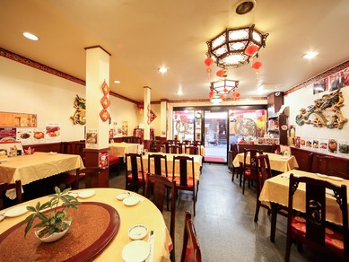 広い店内で貸し切りもできます