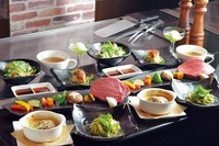 特選黒毛和牛ステーキのベーシックコース
名物「神戸牛ハンバーググラタン」付き

※コース料理の詳細はコースメニューをご覧ください。
