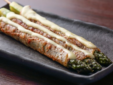 異なる素材の組み合わせで素材の旨みが際立つアスパラ豚巻き』