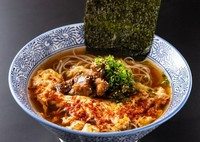 厳選した牛肉をやわらかくなるまで丹念に煮込んだ、オススメです。