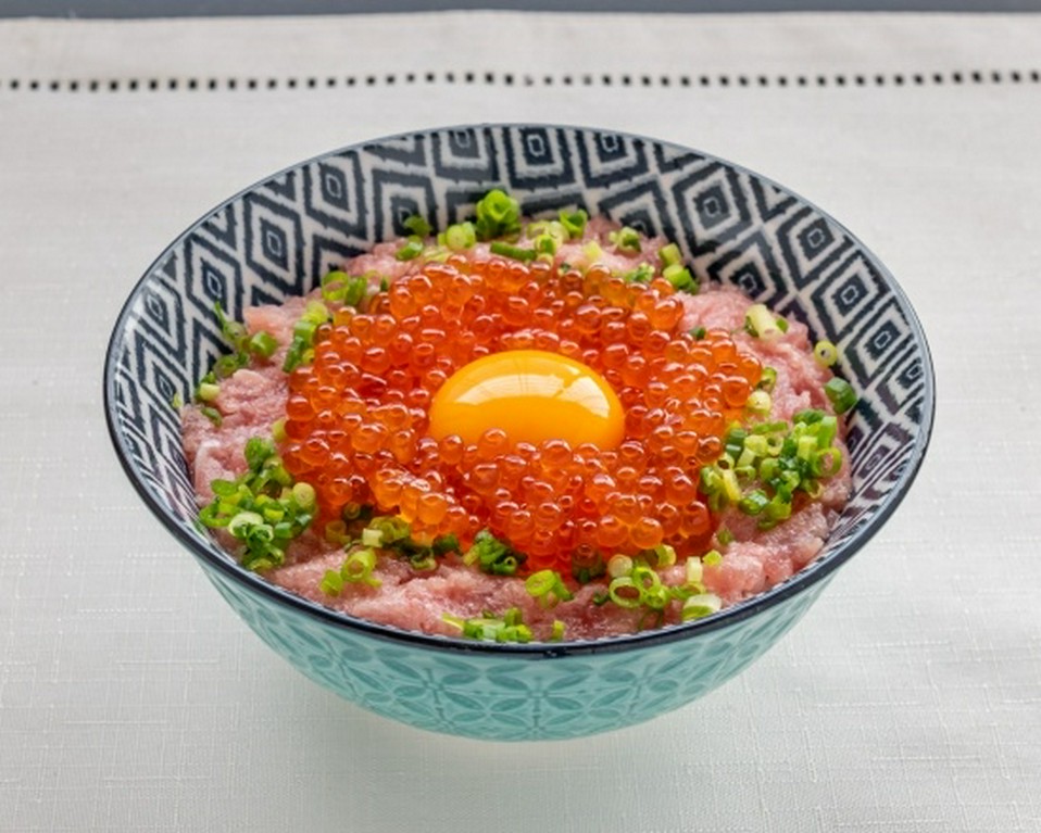 ねぎとろいくら丼