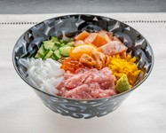 一度食べたら忘れられない！美味しいが詰まったバクダンを是非。