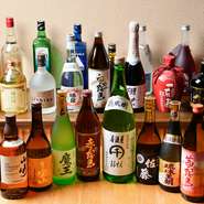 日本各地の名酒がズラリ。酒通にも好まれる変わったお酒も…