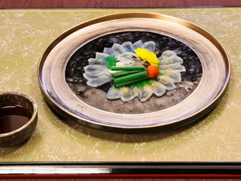 ひと手間がさらに美味しさと魅力を引き出す『飛騨とらふぐ鉄刺マリネ』