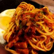 パスタの内容はその日によってかわるので詳細はスタッフへ。