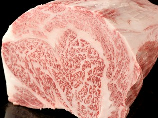 岐阜県産A5ランクの雌牛を中心に、厳選した「飛騨牛」