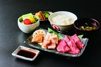 安心安全の国内産ホルモンを使用しています。
内容は日替わりです。