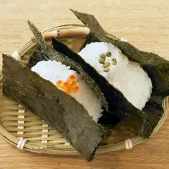 ほどける食感と広がるお米の旨みに感動。趣向を凝らした具材でいただく『おむすび』