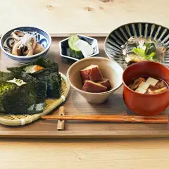 毎日食べたくなる、身体に優しいセットメニュー『一汁三菜』