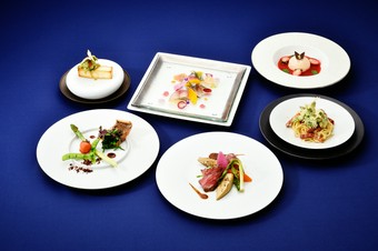 ピアレディナー【月替わりのコースメニュー】