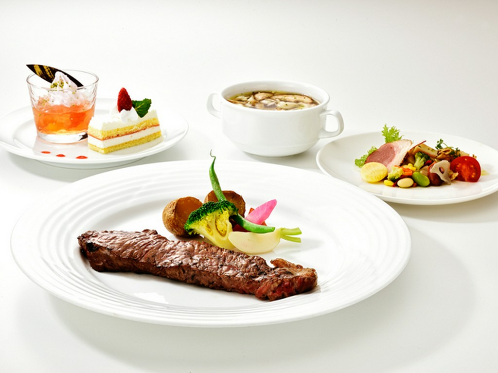 選べる牛ロース肉のステーキランチ