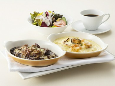  黒と白のドリアセット