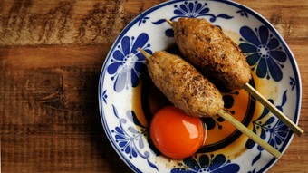 お店にきたら絶対にはずせない一品「月見つくね」