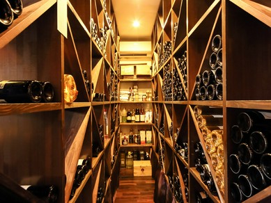 イタリアもののワインのみ、約50種を用意				