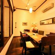 小さな子供がいる丸尾シェフは、家族でゆったり過ごせる店が少ないことを痛感。そこで自分の店では小さなお子さん連れでも安心して過ごしてもらいたいと、個室を用意。おいしいイタリアンを気兼ねなく味わえます。