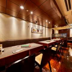 記念日のディナーにもふさわしい、高級感のある雰囲気