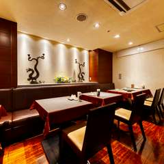 洗練された、落ち着きのあるダイニング