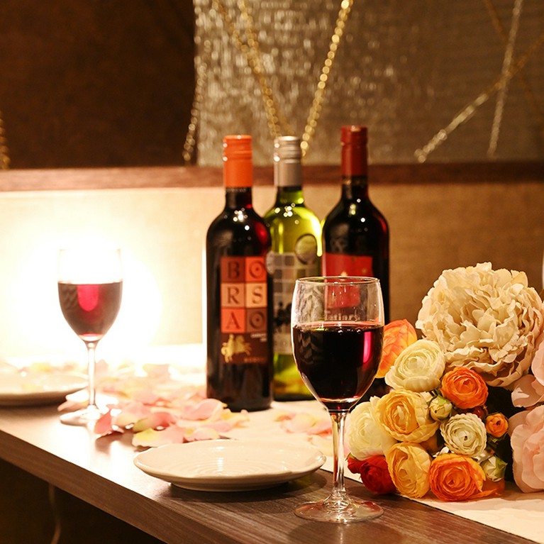 こだわりの鉄板焼きを堪能できる、デザイナーズ空間