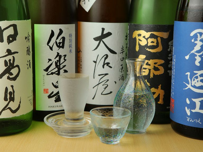 季節によって品揃えも変わる、いろいろなタイプの日本酒