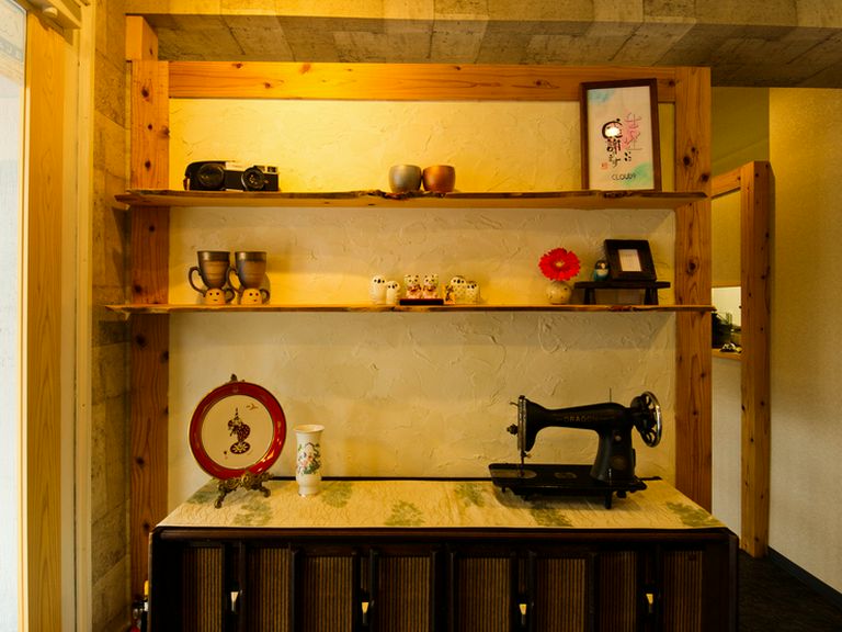 小粋にまとめられた和の空間。肩ひじ張らない接待や会食にはぜひ