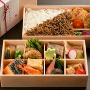 熟練した料理人によって厳選された食材の旬感に舌鼓。旬の魚料理や野菜料理を色彩豊かに盛り付けた仕出し弁当のご用命はお電話ください。料理の内容や料金などご相談を承ります。