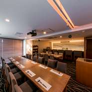 3階は最大24名様まで、貸切可能です。会社の宴会・打ち上げや、パーティーなどにおすすめです。料理の希望・予算などはお問い合わせください。
