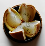 じっくりとオーブンローストした、タマネギ本来の旨味をお楽しみ下さい。