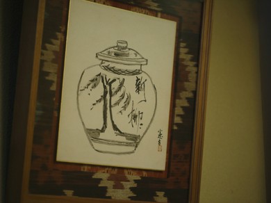 空間に品格を添える、さりげなく飾られた美術作品