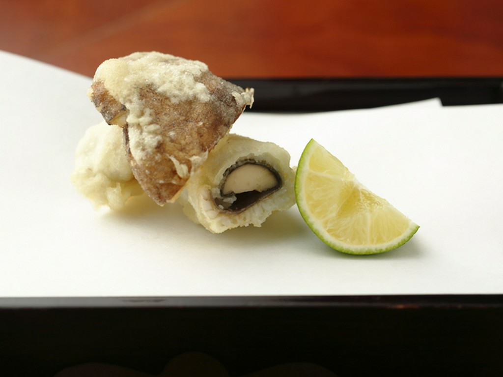 秋だけ味わうことができる贅沢な出合いもの『鱧と松茸』