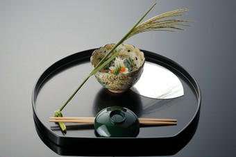 料理の幕開けを飾る、最初の一品『向付』