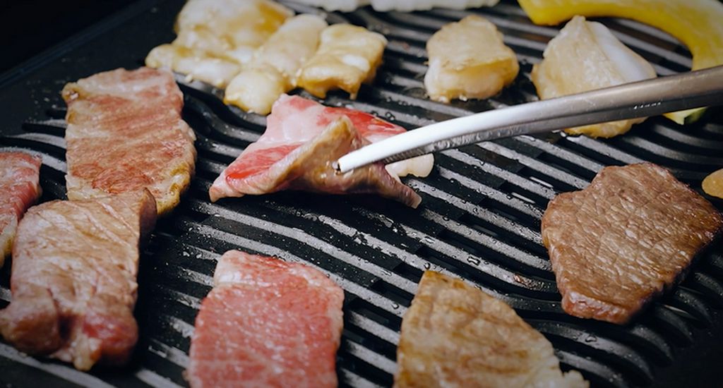 新年会を盛り上げるための、お肉たっぷりのコース料理をご用意!