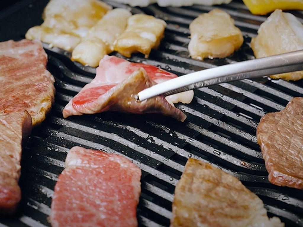 新年会を盛り上げるための、お肉たっぷりのコース料理をご用意！