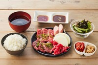 内容：淡路牛カルビ・淡路牛薄切りカルビ・淡路牛モモ肉・あらびきウィンナー・淡路島玉ねぎ