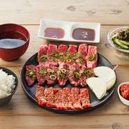 内容：淡路牛カルビ・淡路牛モモ肉・淡路牛熟成タレ漬肉・淡路島玉ねぎ