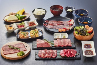 淡路牛を堪能できるお得なコースで、美味しいひとときをお過ごしください