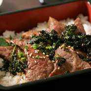 ・サラダ
・スープ 
・小鉢
・漬物
※肉大盛 2,160円