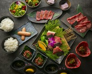 上タン塩や、定番の焼肉メニューを中心に極上のA5ランク近江牛も楽しめる「お試し感覚」のミニコースです。