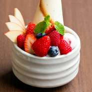 イチゴを贅沢にたくさん詰め込みました。