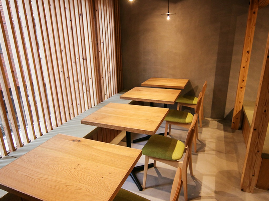 一人でも気軽に過ごせるカフェ