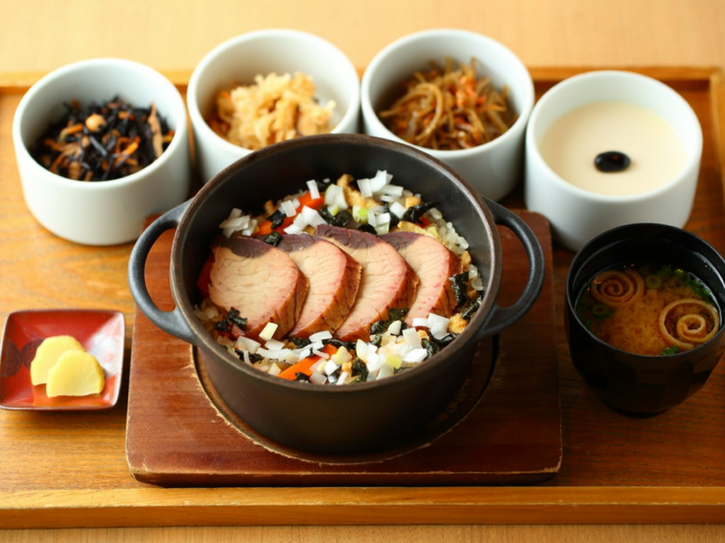 食べごたえがあり、具沢山＆ヘルシーな『だし椀御膳』