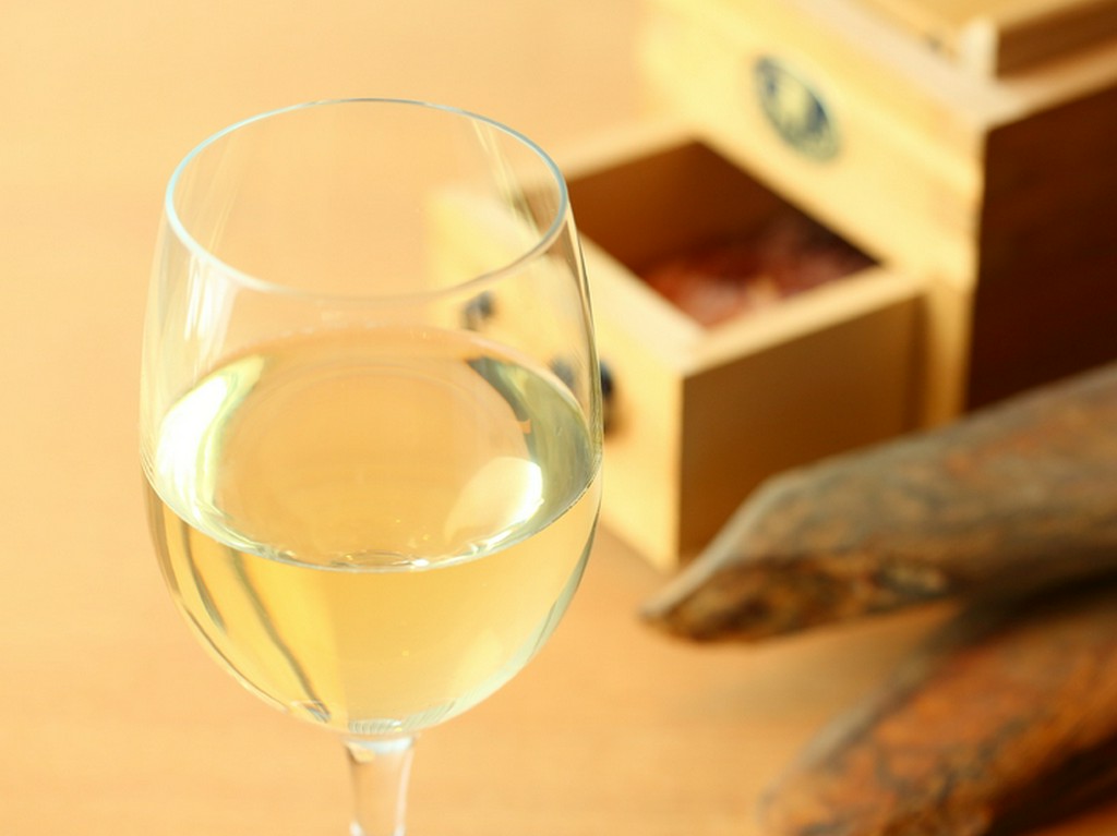 そのまま飲んでしまいたくなるほど、芳醇な香りが漂う「だし」