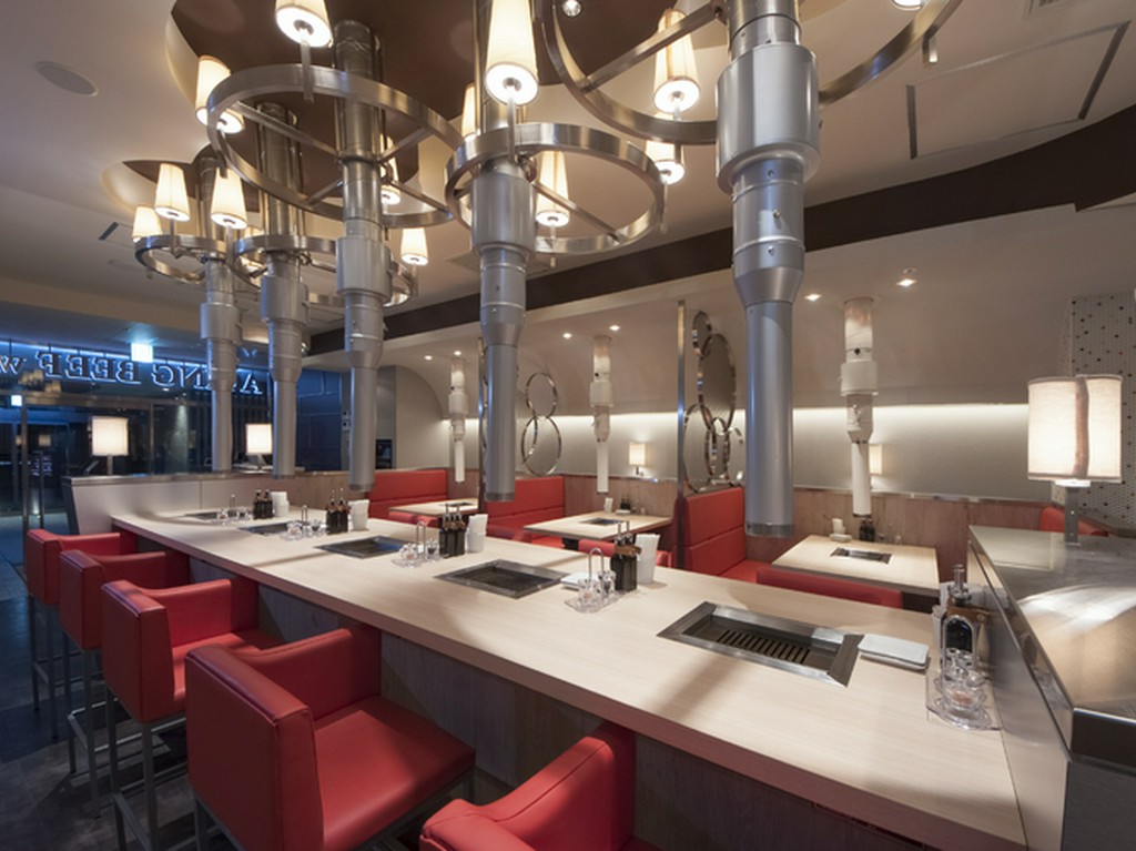 オシャレな空間で、煙やにおいを気にせず肉女子会が楽しめる