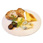 チーズを様々なスタイルで楽しめる一皿。